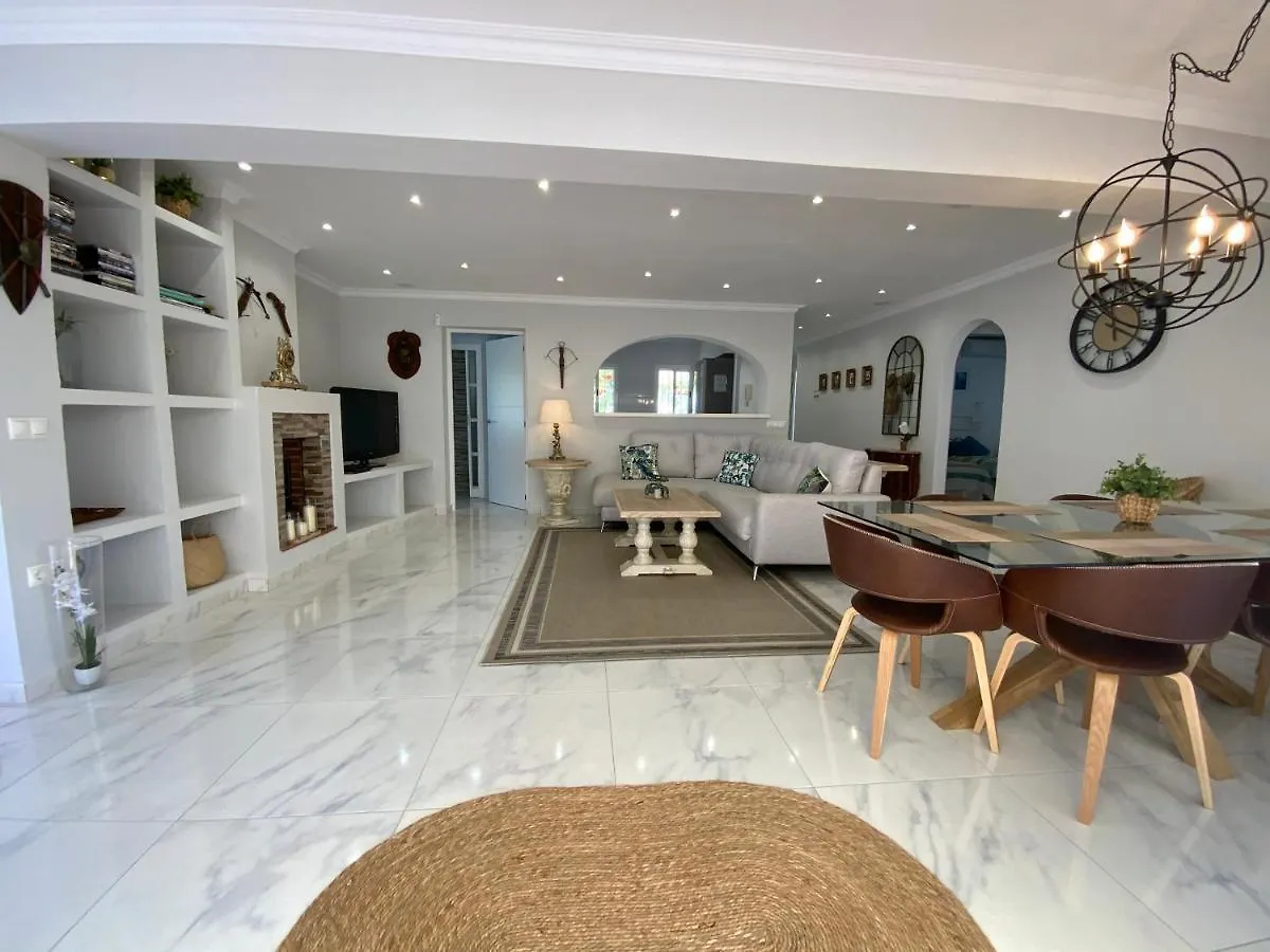 Family Villa With Pool, Walk To Beach, Restaurants And Shopping La Cala De Mijas